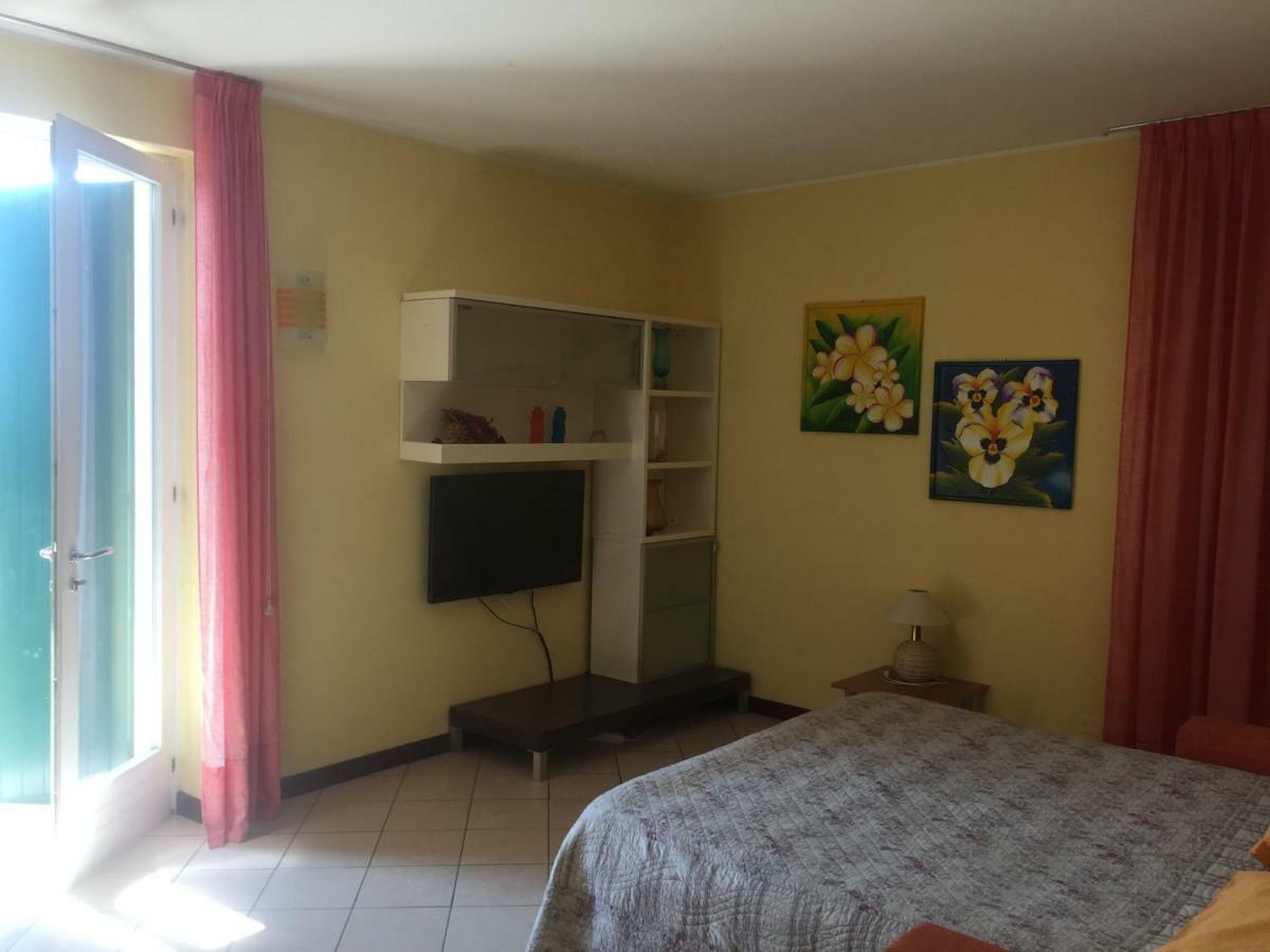 Villarobinia Appartamento Lazise